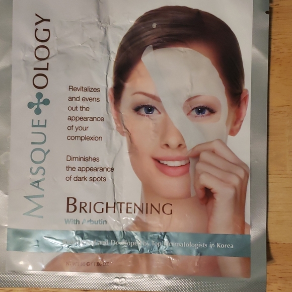 NEW sample size face masks & blotting linens - Picture 6 of 6